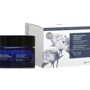 It soothes sensitive skin and promotes hydration and regeneration.